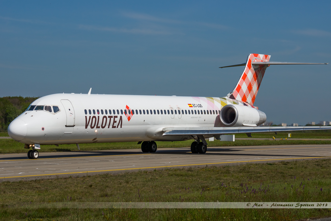 [04/05/2013]  A320 EasyJet "Full Orange" + 738 Travel "Prague love you" +757 Privilege - Page 2 13080902345116463311449667