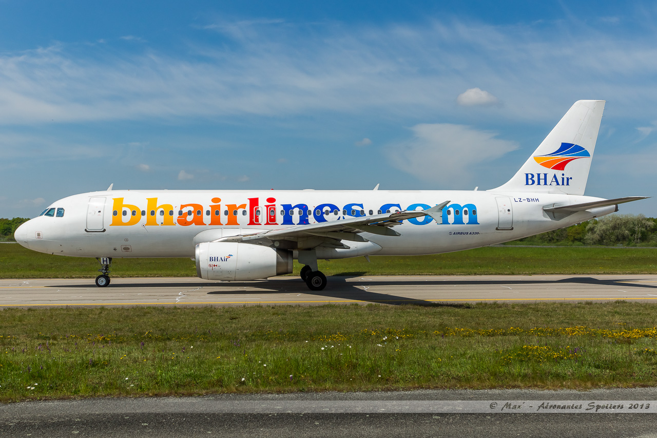 [04/05/2013]  A320 EasyJet "Full Orange" + 738 Travel "Prague love you" +757 Privilege - Page 2 13080902514516463311449684