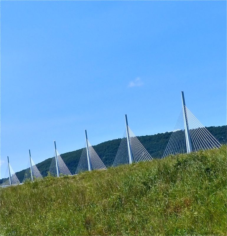 Millau nature + retouches 13082509124710049811495538