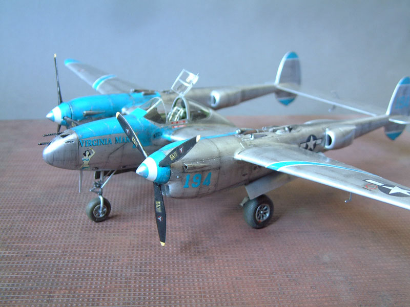 [Hasegawa] P-38J "Virginia Marie" - 1/48e 1309100214004769011538943