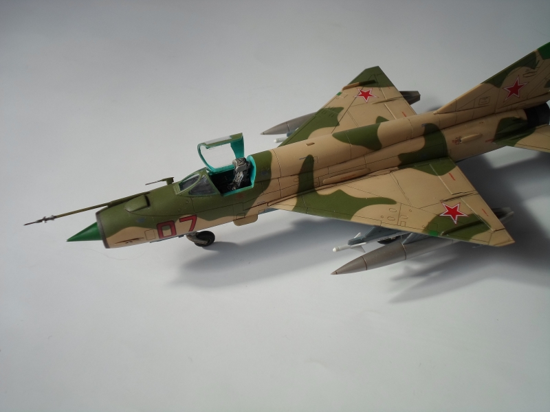 Mig-21 SMT - 1/72 - R.V.Aircraft + Mig-21 MF - 1/72 - Fujimi 1309160551095852911556942