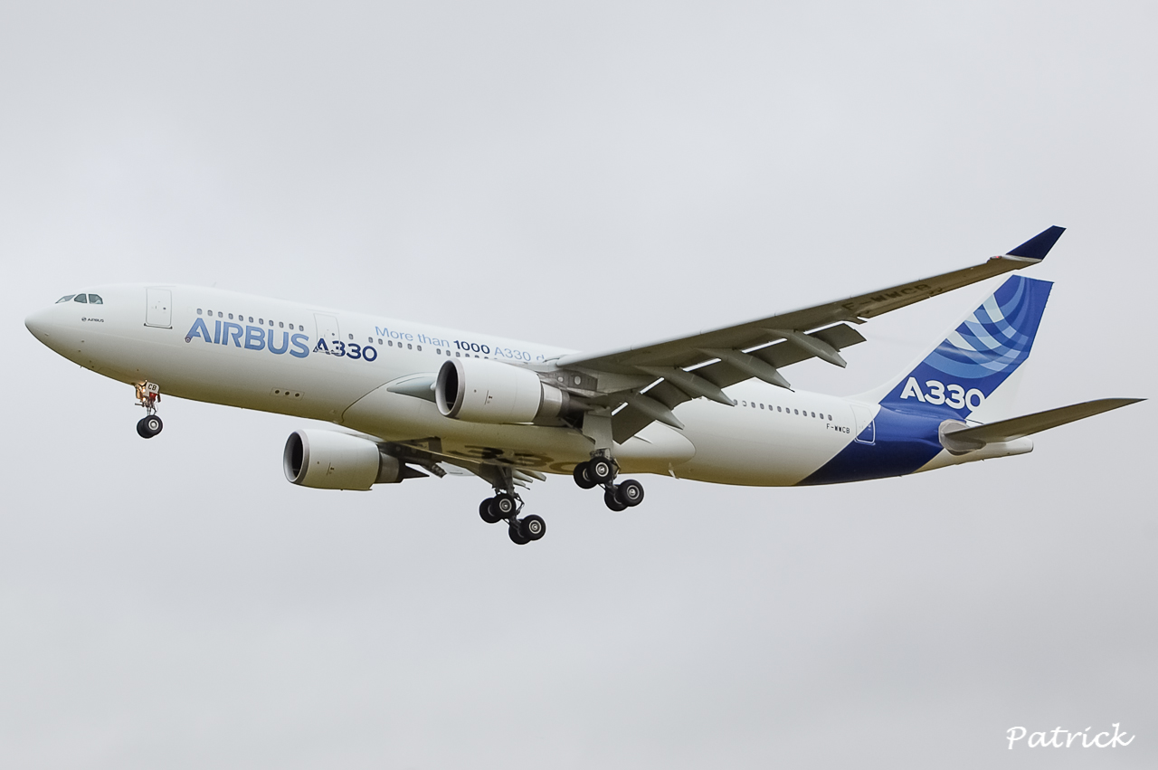 [17/09/2013] Passage de l'Airbus A330-200 (F-WWCB) Airbus Indutries !!!! 13091801063516756011561686