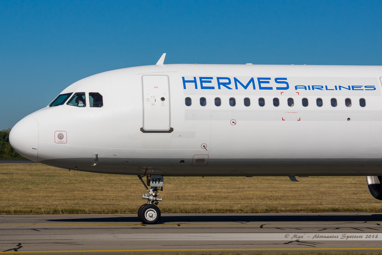 [23/09/2013] Airbus A321-200 (SX-BHT) Hermès Airlines 13092512421016756011581465