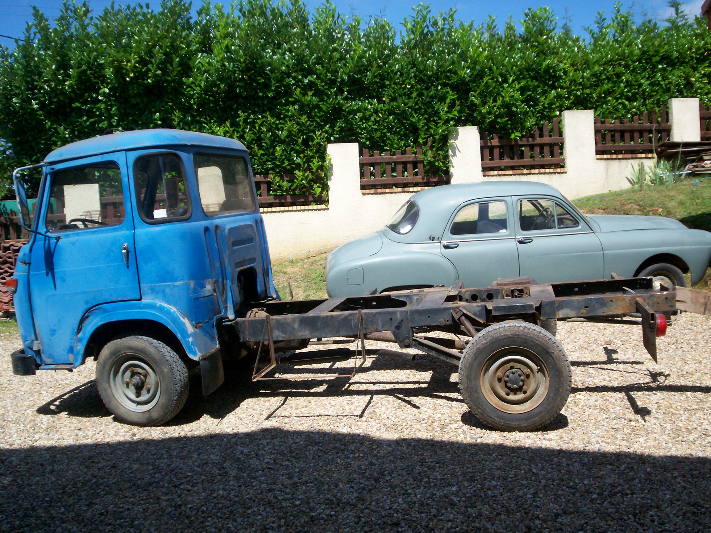 Les AUTOS ANCIENNES de nos membres - Page 6 1310010927208191111602149