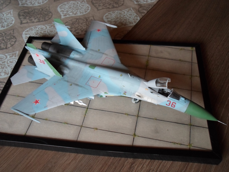Su-27 Flanker Early - Trumpeter - 1/72 1310170952065852911649747