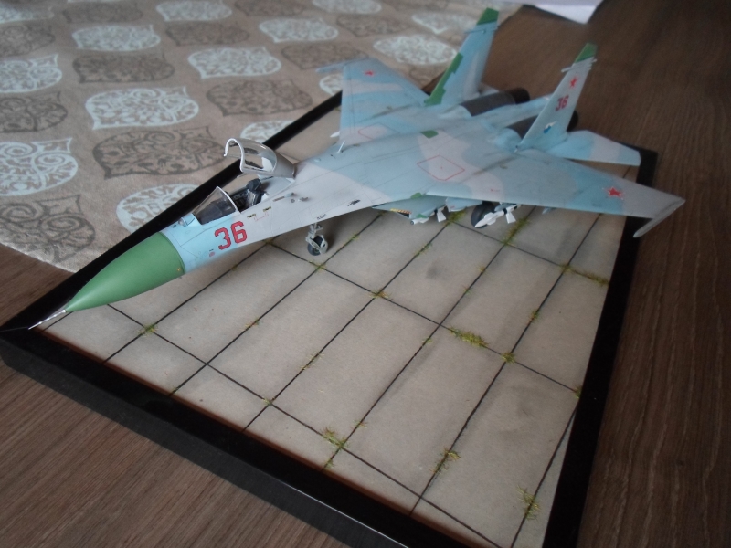 Su-27 Flanker Early - Trumpeter - 1/72 1310170952305852911649749