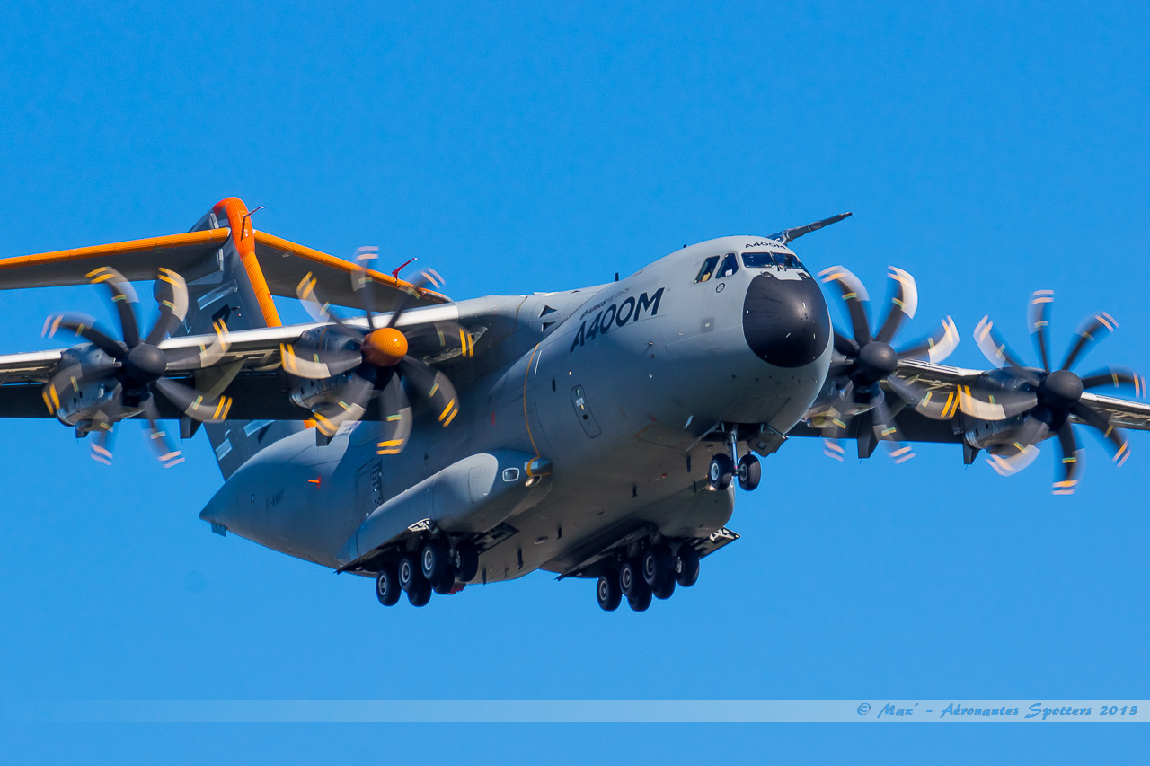 [18/10/2013] Airbus A400M (F-WWMT) Airbus Military 13101805512716756011651554