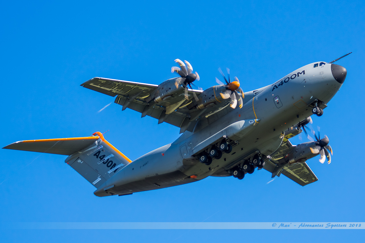 [18/10/2013] Airbus A400M (F-WWMT) Airbus Military 13101805513316756011651555