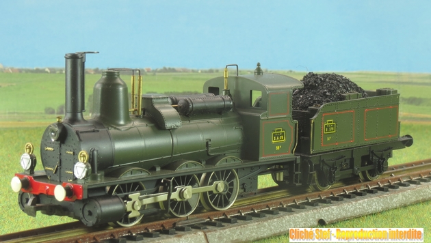 030 PLM base Rivarossi + pièces Télétrains