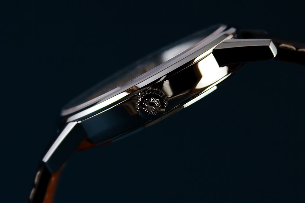 (packshot) Longines Flagship Heritage 13110206120416574711695538