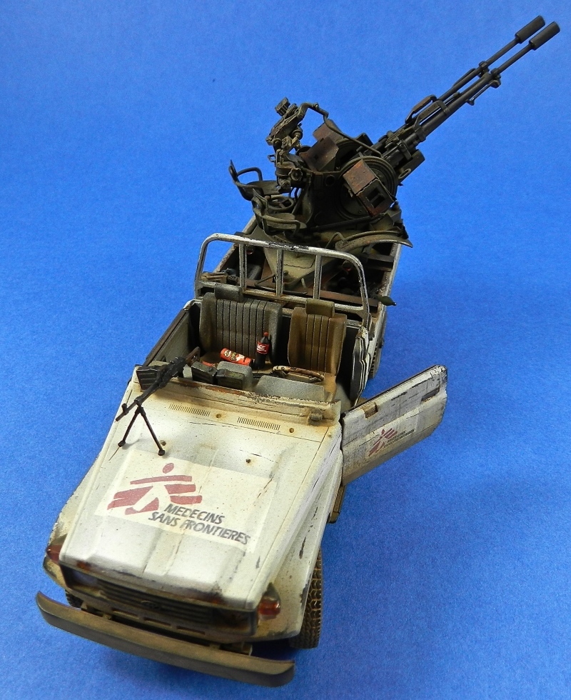 PICK UP W/zu-23-2 ( MENG 1/35 ) ( TERMINE LE 20/11/2013) - Page 11 13112011224615063811751668