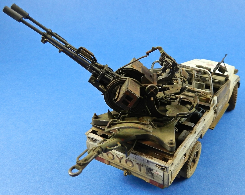 PICK UP W/zu-23-2 ( MENG 1/35 ) ( TERMINE LE 20/11/2013) - Page 11 13112011284915063811751693
