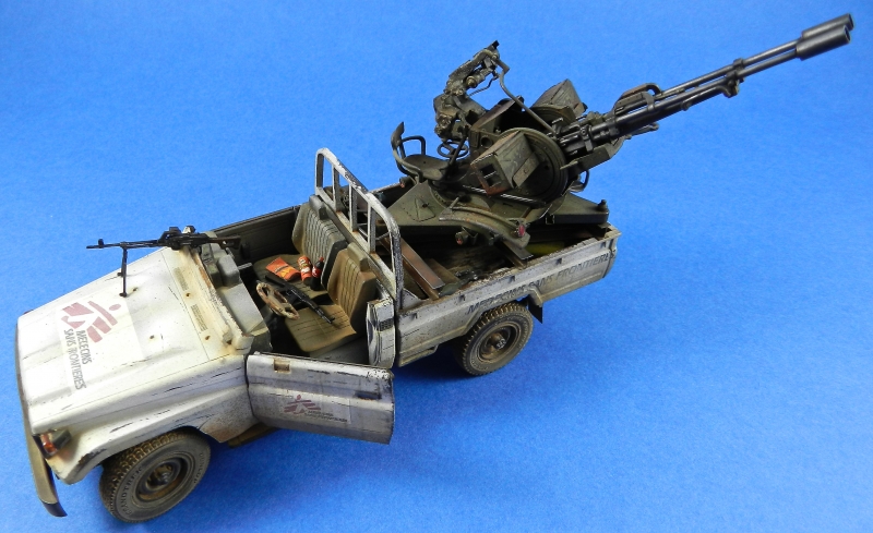 PICK UP W/zu-23-2 ( MENG 1/35 ) ( TERMINE LE 20/11/2013) - Page 11 13112011295215063811751696