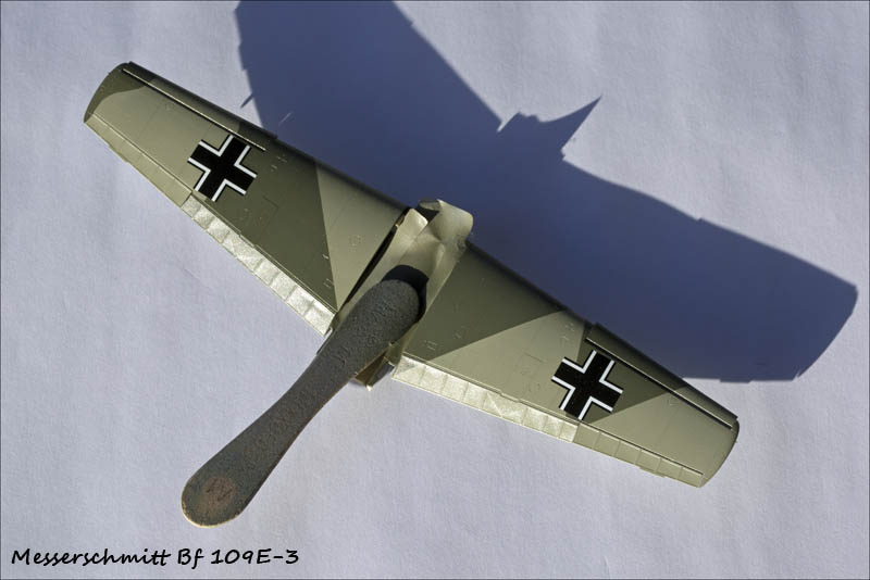 Messerschmitt Bf 109E-3 - Eduard - 1/48 - Page 6 1312220505115585011836780
