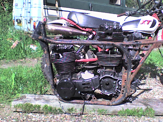 Featherbed 2 moteur XT
