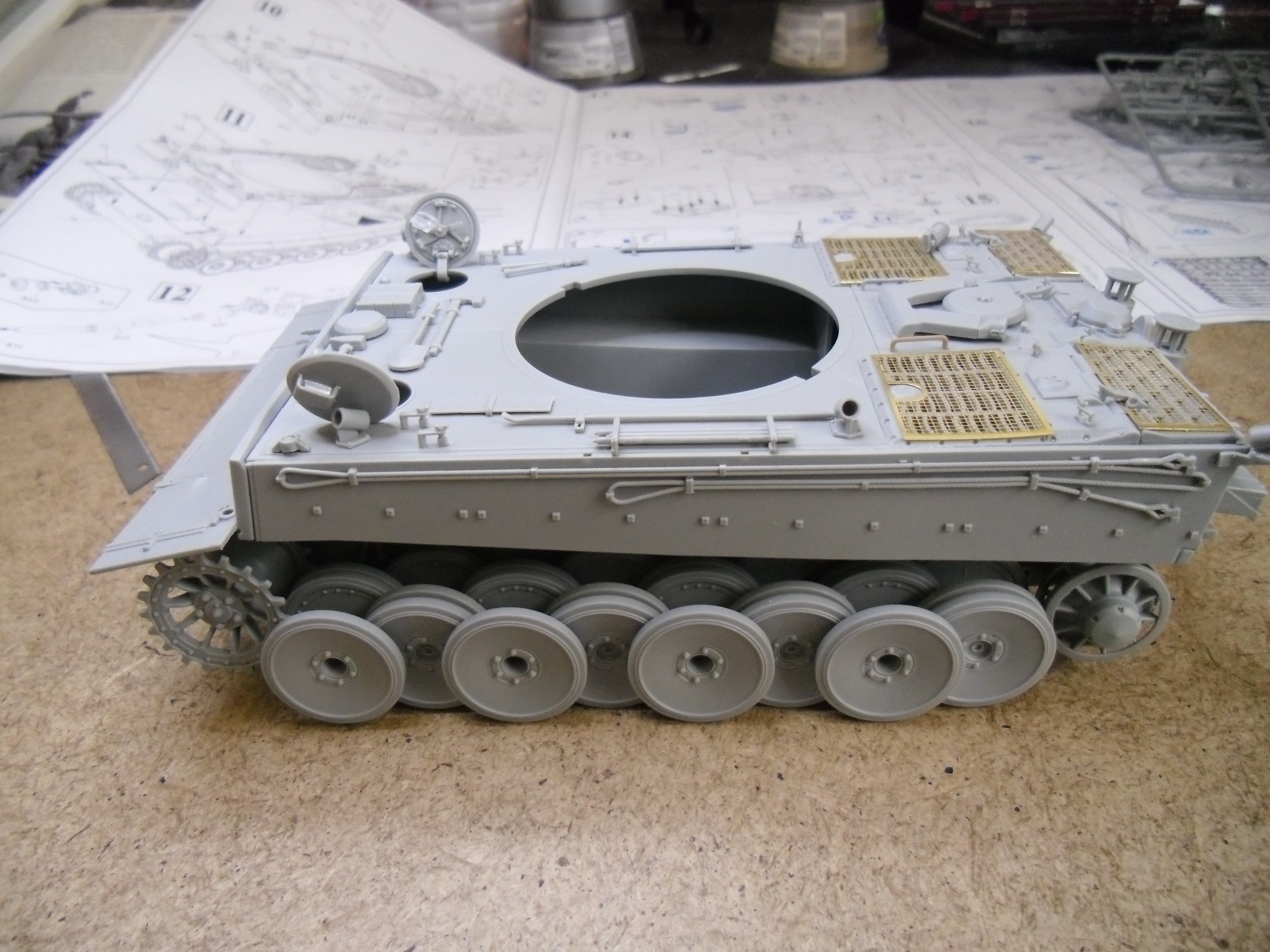 cyber-hobby 1/35ieme tiger1 early production opération Citadelle 14022201392017239912005219