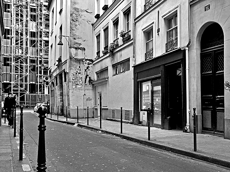 FIL: trottoirs de Paris +VITRINES - Page 3 14022208390815176312006582