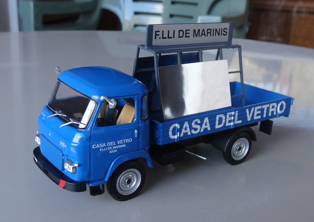 Camions et camionnettes Alfa en miniature 140223123407177412007862