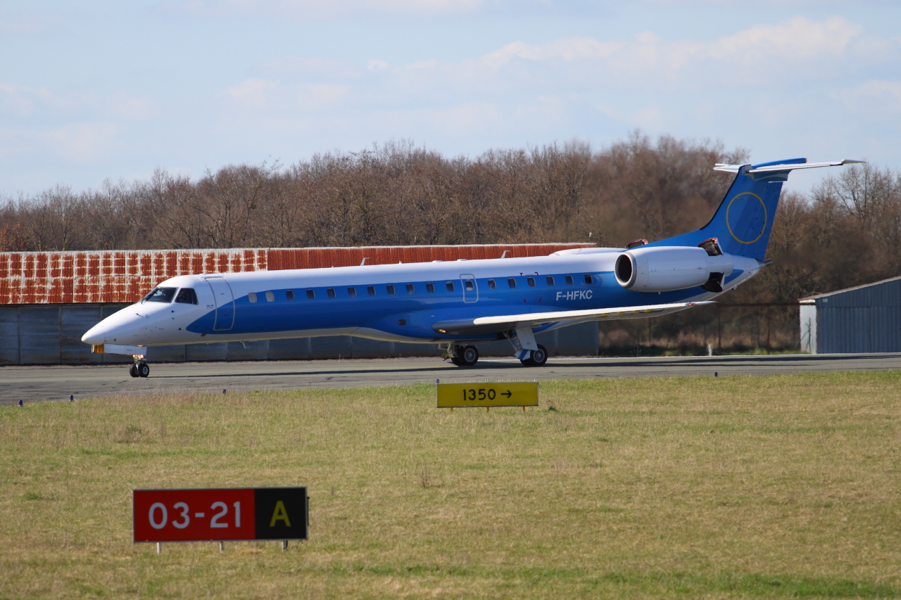aeroport - Aéroport de Poitiers-Biard - Mars 2014 14030507415716895412039333