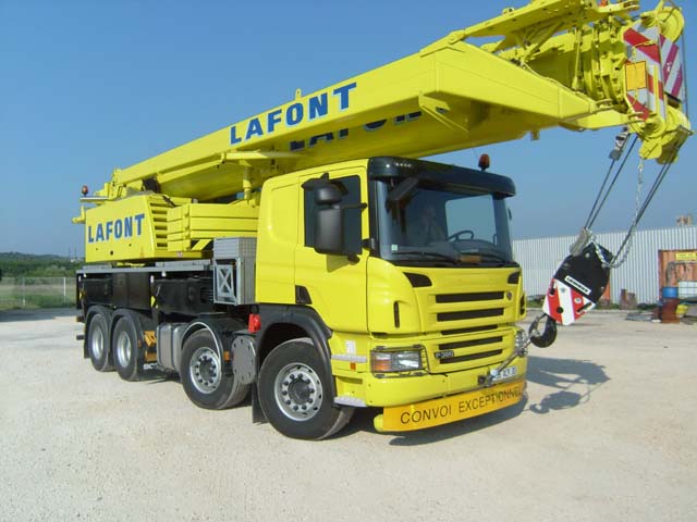 GRUE LIEBHERR LTF1045 sur chassis SCANIA 1403310841501624412113220