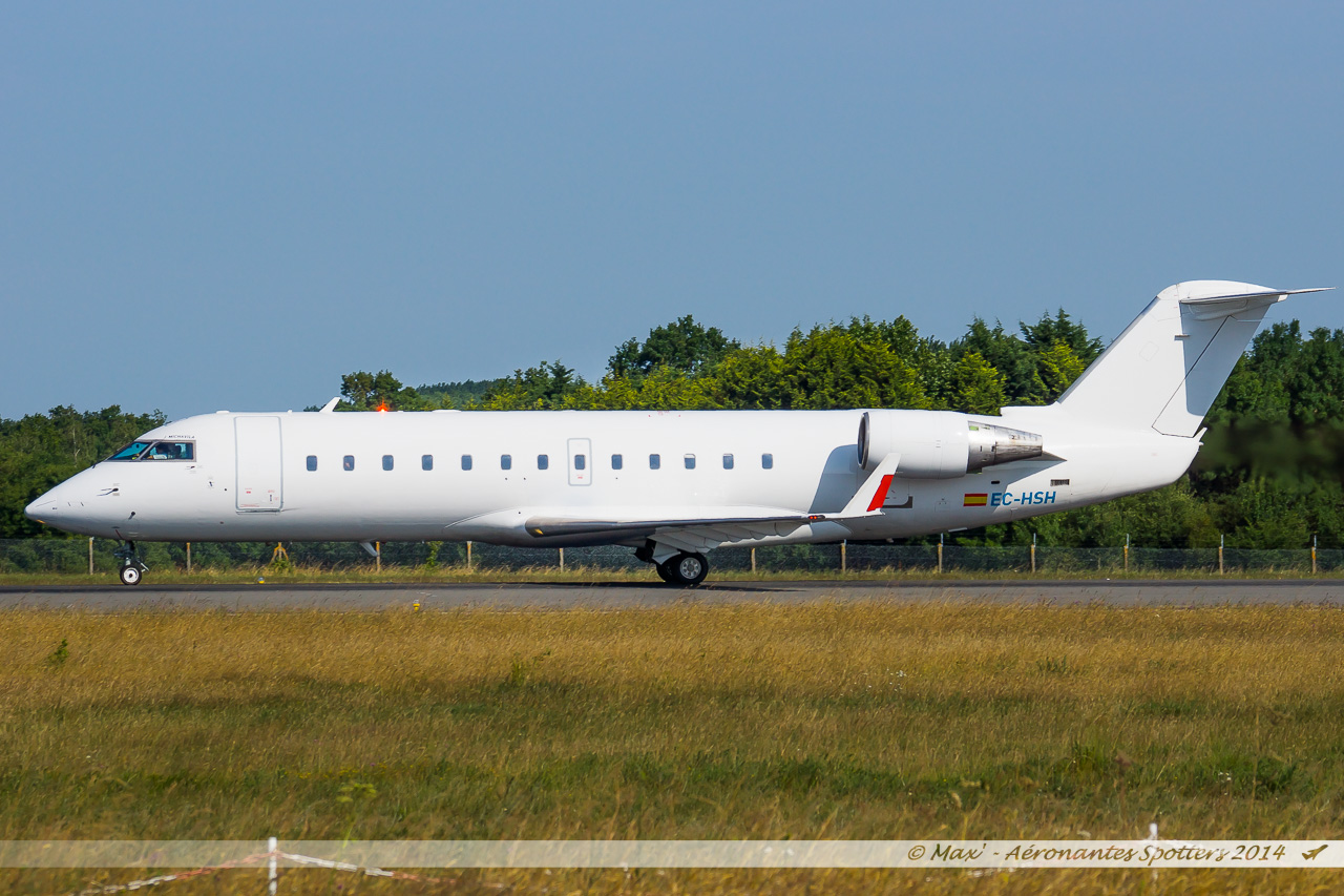 Spotting du 21/06/2014 : Avro RJ70 Bulgaria Air + Beluga 4TD + A321 Aegean + B734 Air Explore - Page 2 14062203430217438712335385