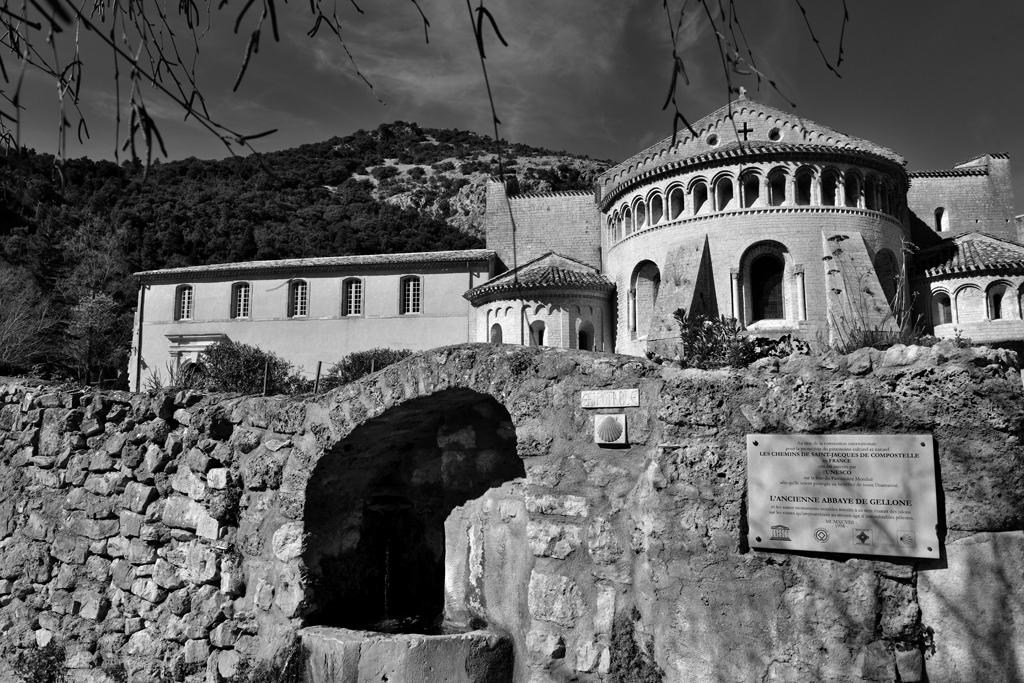 St%20Guilhem%20Abbaye%20NB-003