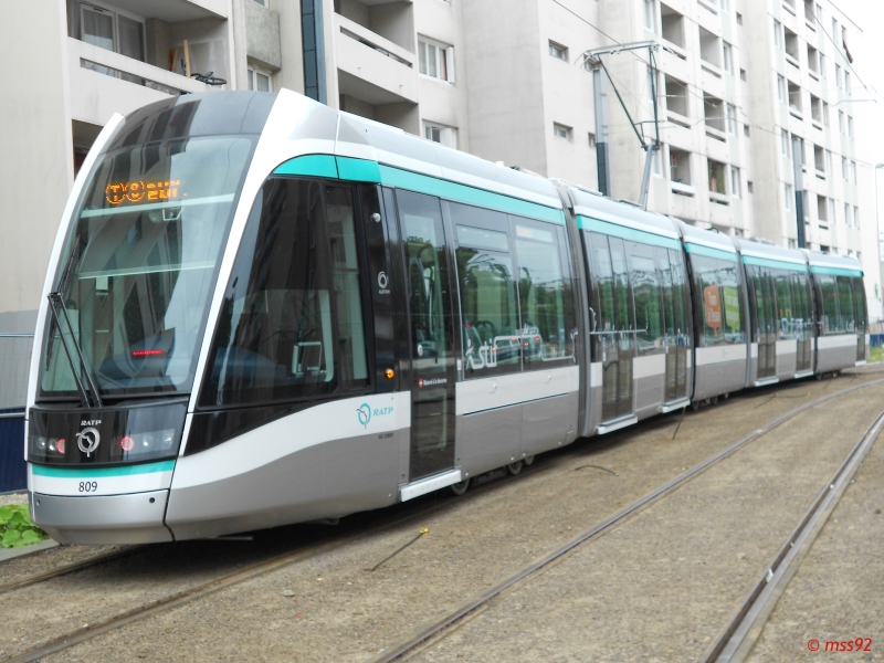 Tramway T8 : Épinay/Villetaneuse - Saint-Denis (Tram'y) - Page 7 14082506261514492412477531