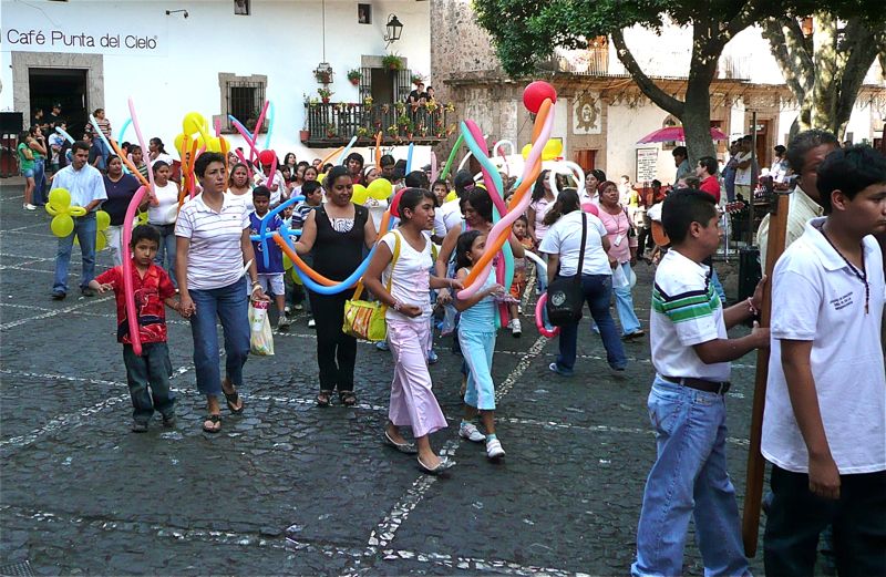 Semaine Sainte à TAXCO, Mexique : âmes sensibles s'abstenir 14090711001910049812507400