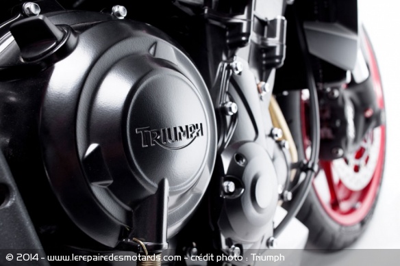 triumph-street-triple-675-rx-moteur