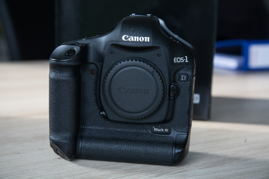 Vends Canon EOS 1D mk III 14101202055017364912604810