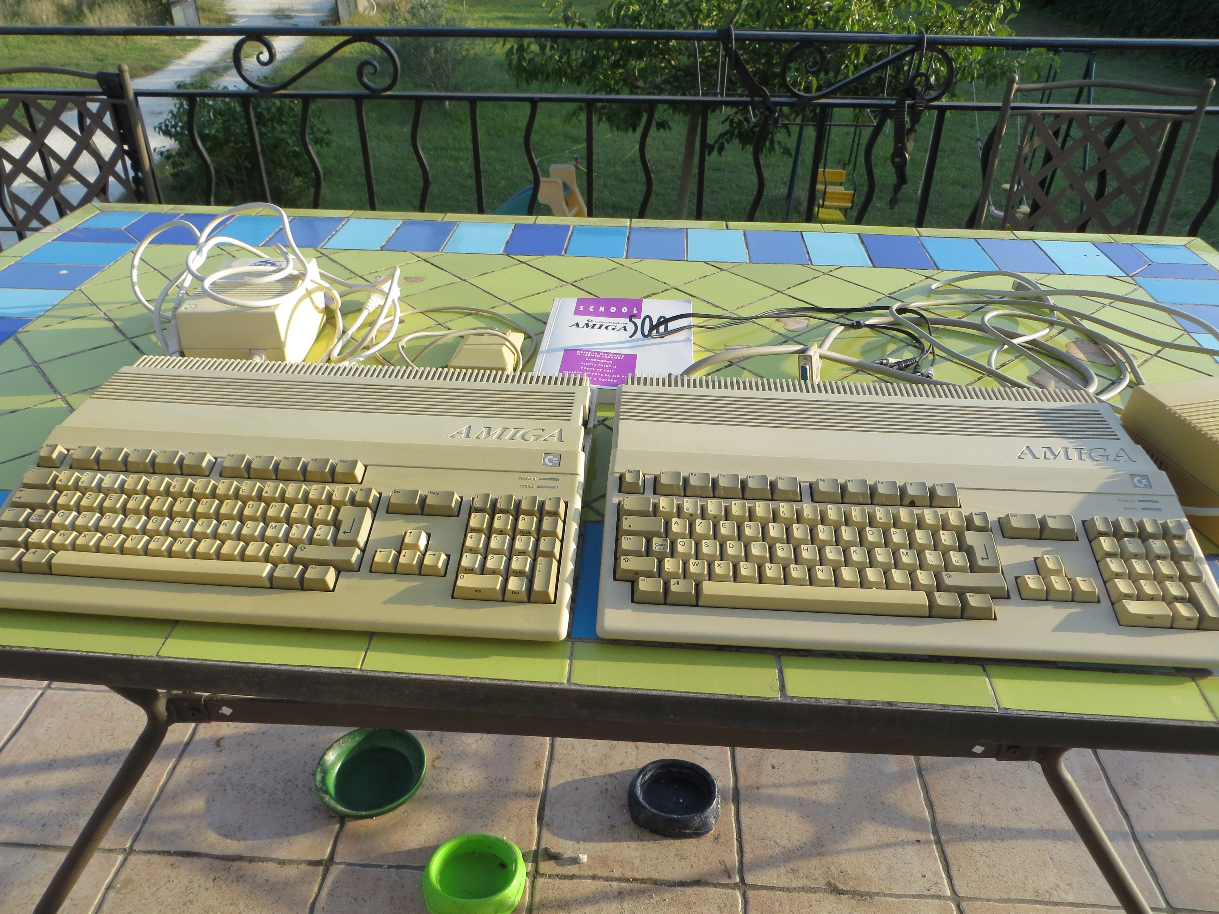 Vends Diverses petites choses pour Amiga 14102510493815057612644099