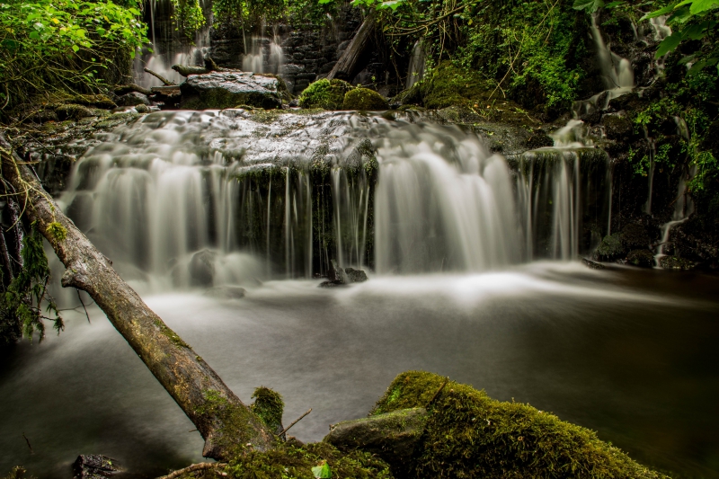 Chute d'eau en Bretagne 14110305124118309712670507