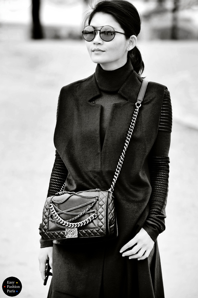 Easy Fashion: Chanel in Black - Les Tuileries - Paris