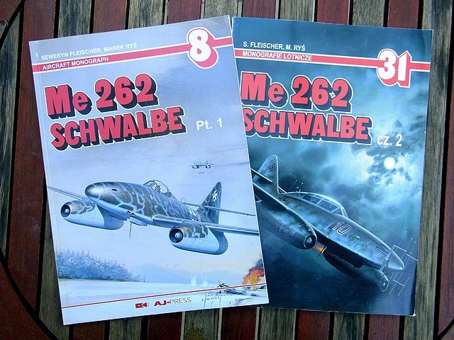 (Concours avions allemands WWII) Me 262A-1a Academy 1/72 1411130403069736112701552