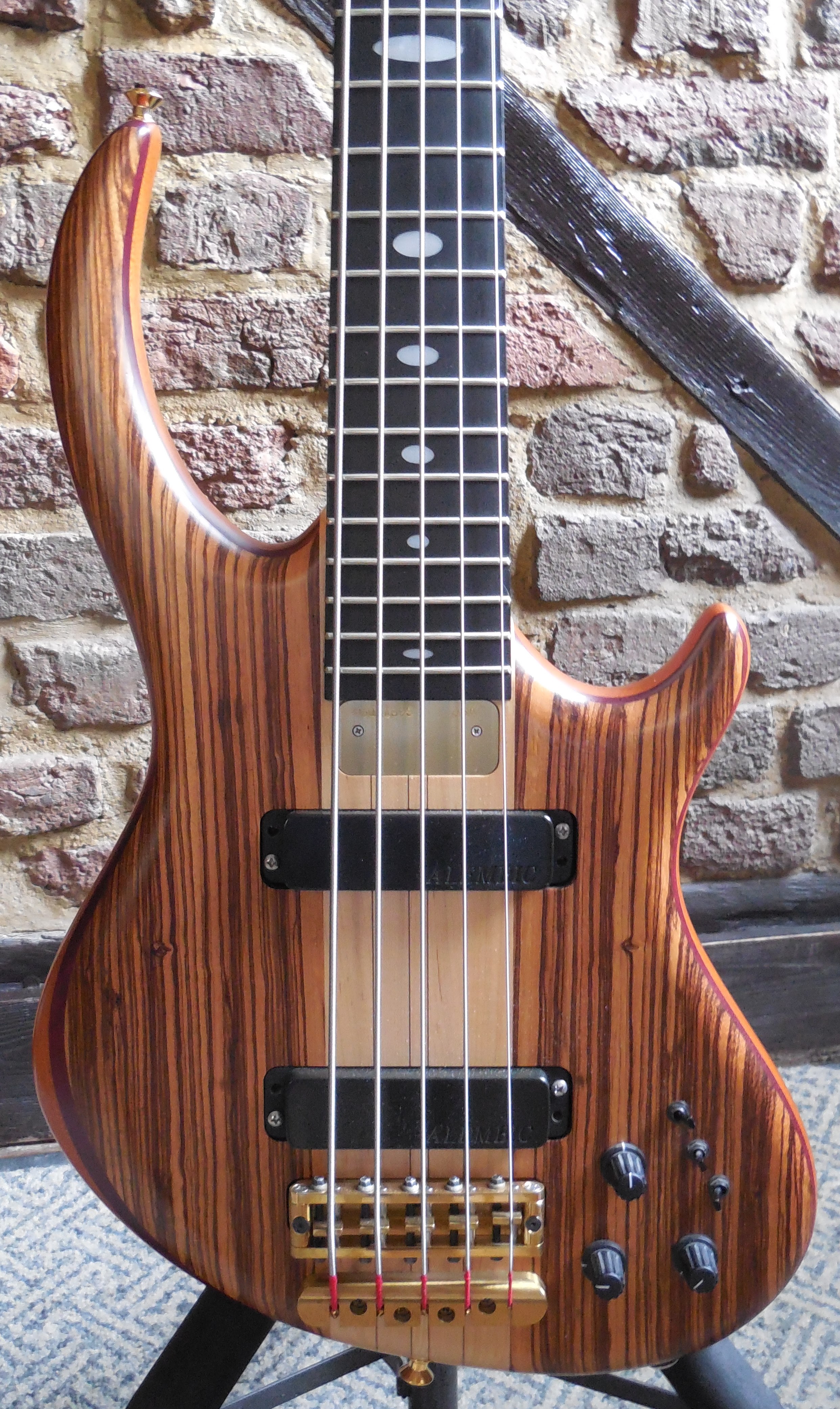 Alembic Rogue 98 (6)