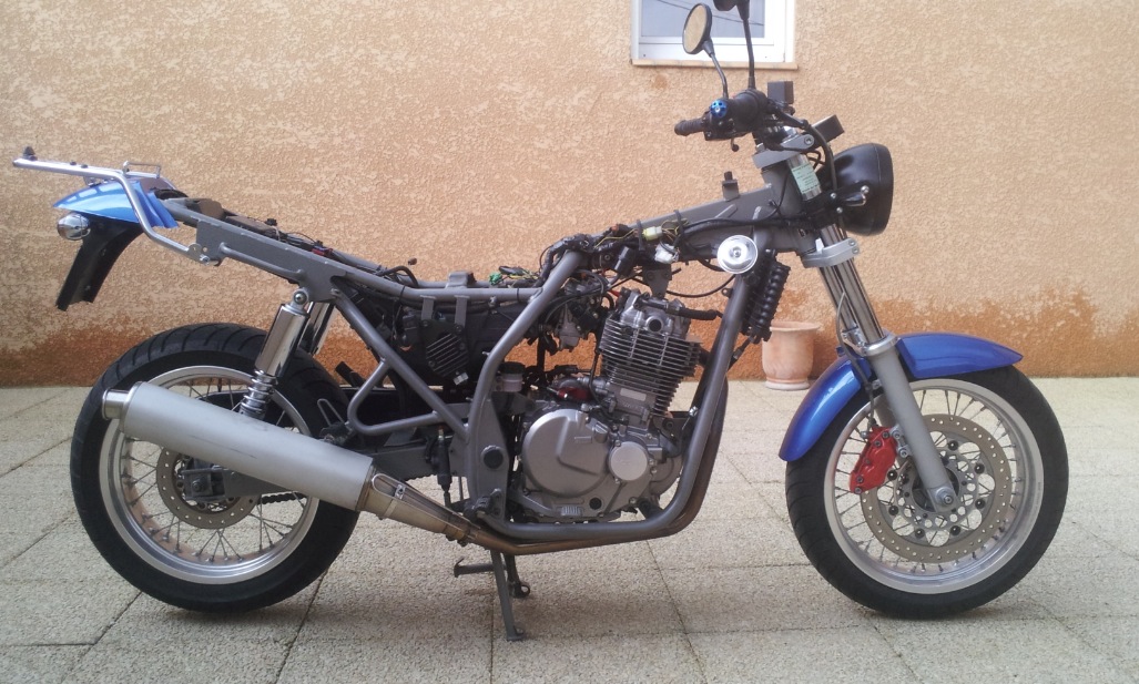 Sachs 650 roadster - ce qu'il y a sous l'habillage 15012407533318972612902529