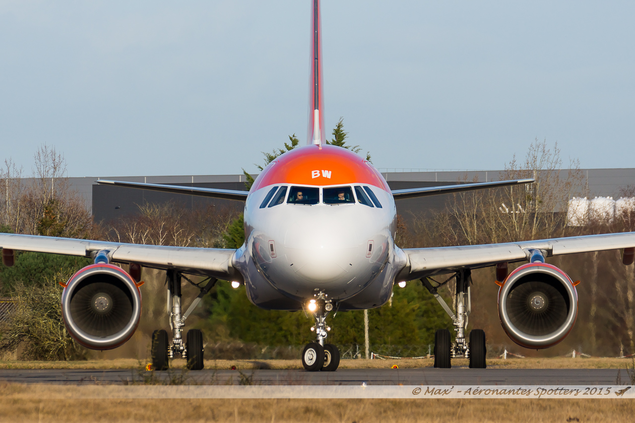 [21/02/2015] Airbus A319 (G-EZBW) Easyjet new livery   15022501535119094713006385