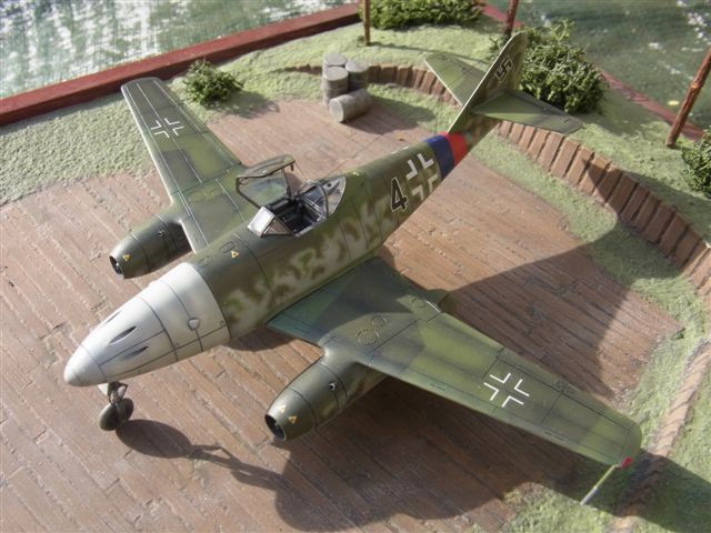 (Concours avions allemands WWII) Me 262A-1a Academy 1/72 - Page 5 1502280315109736113019749
