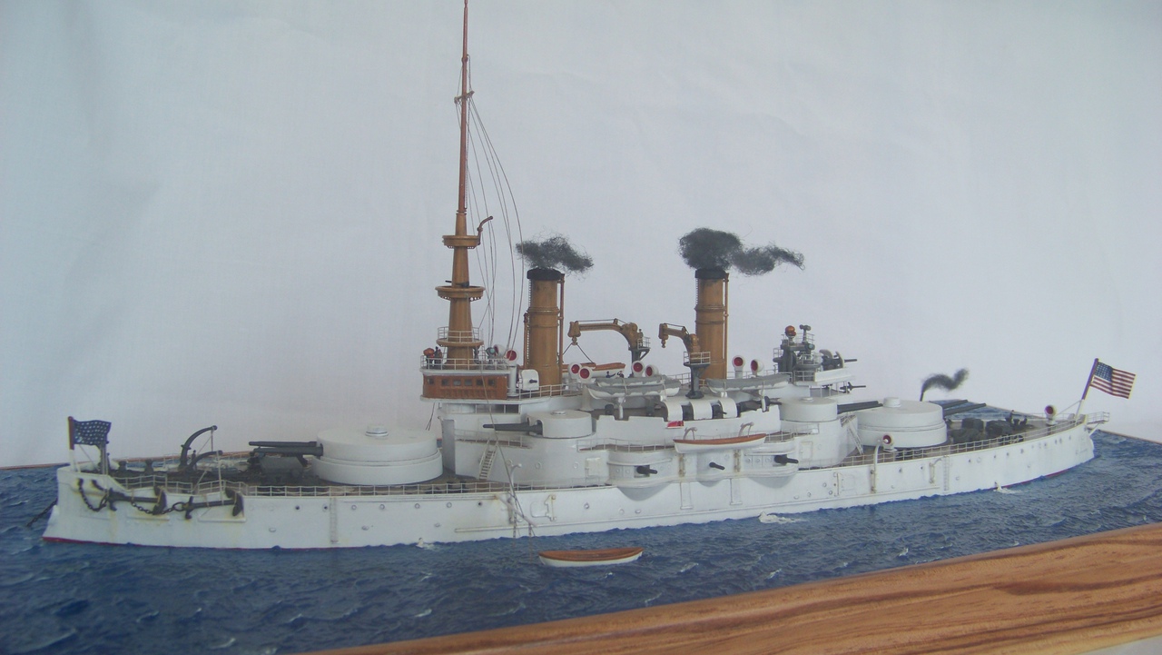 Cuirassé USS OREGON au mouillage, Glencoe 1/225 diorama terminé.  15032512291714508813103805