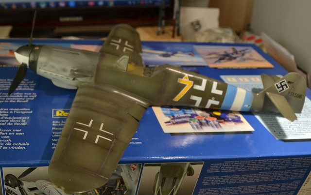 Bf 109 G-10 Erla Revell 1/32 - Page 3 15032805415417786413115780
