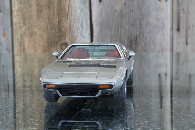 M aserati Khamsin 281