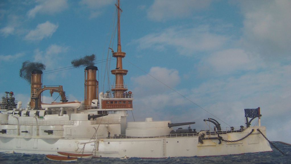 Cuirassé USS OREGON au mouillage, Glencoe 1/225 diorama terminé.  15041207172214508813165888