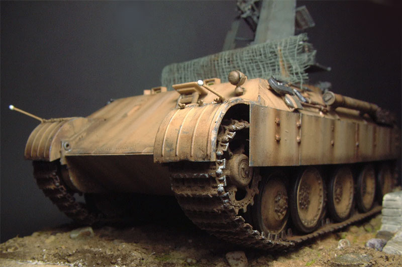 [HobbyBoss] German Panther Ausf.D Flak Bergepanther - 1/35e - 1504200927154769013188952