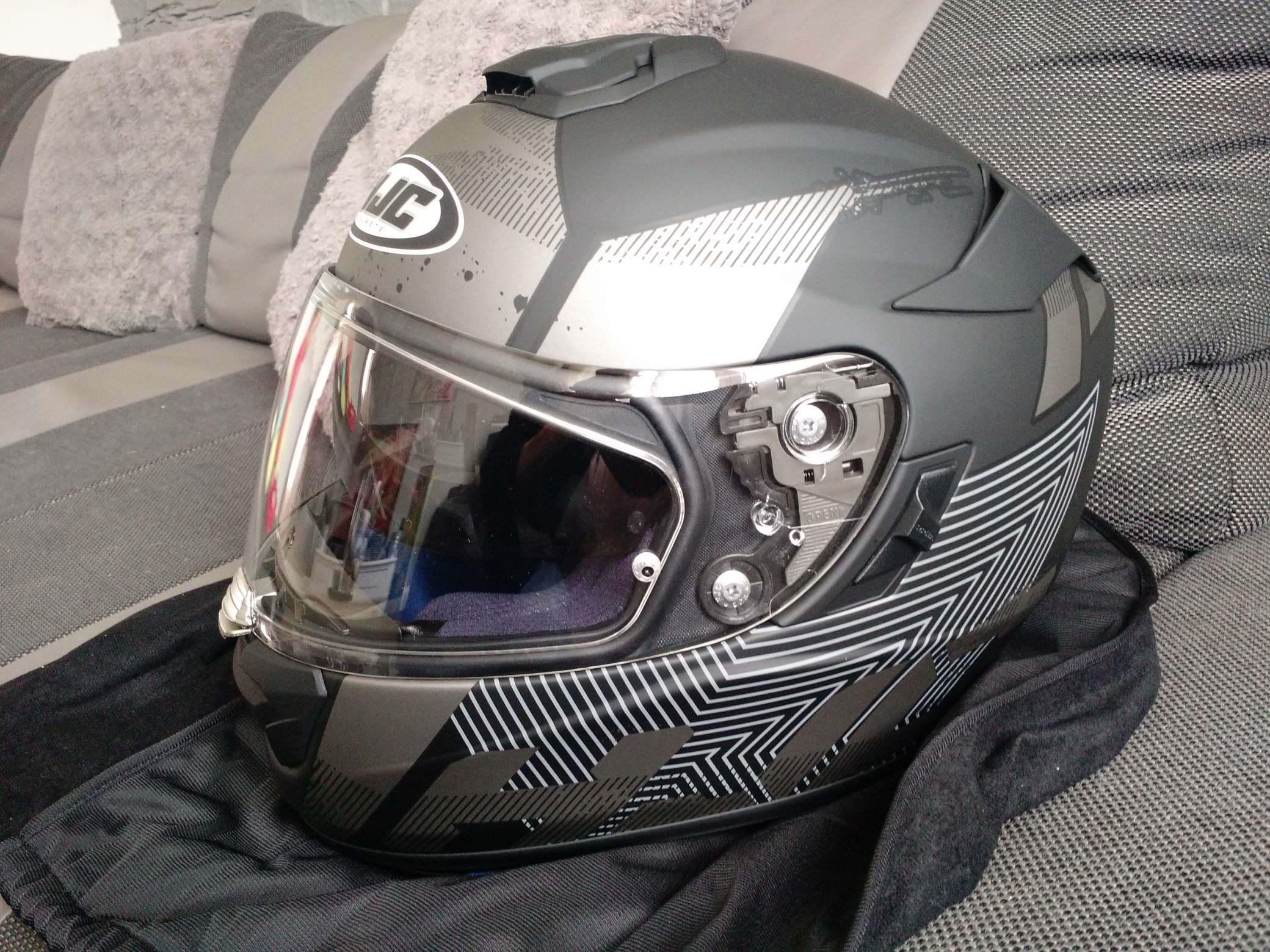 Casque HJC.. - Page 2 1505200343368436813283973