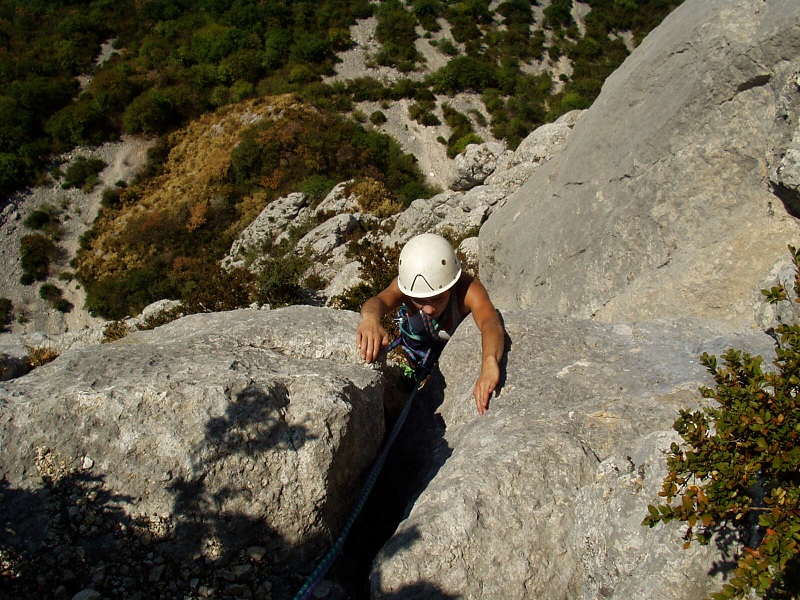 reprise de l'escalade. 15060910585610331813347475