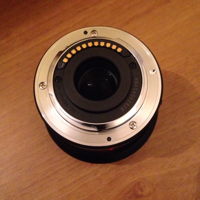 [VENDU-A FERMER] Panasonic Leica DG Summilux 15 mm f/1,7 15072409302319793913467207