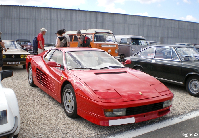 Ferrari_Testarossa
