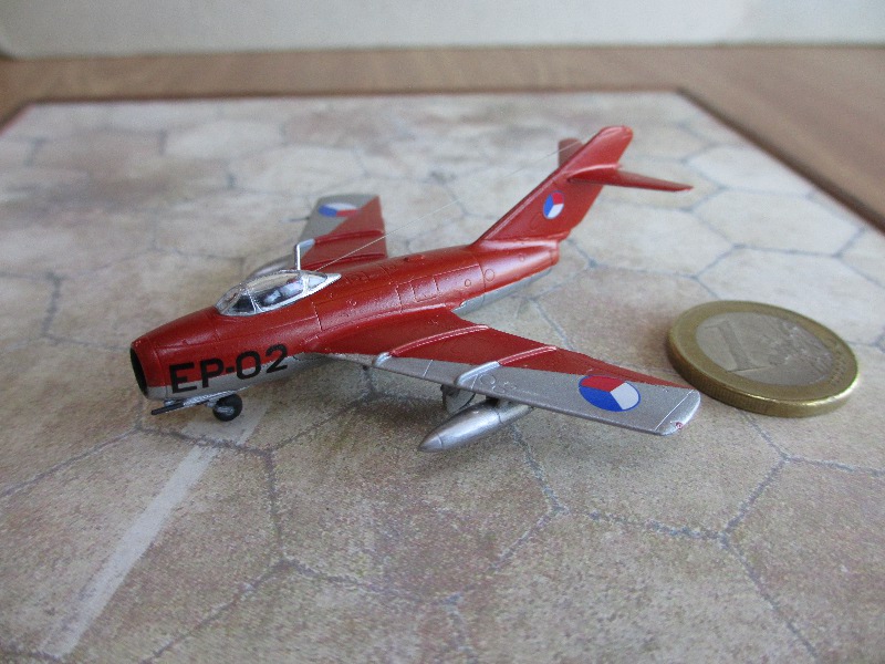 [Eduard] 1/144 - Mikoyan-Gourevitch Mig-15 Fagot 15091006462812658413572654