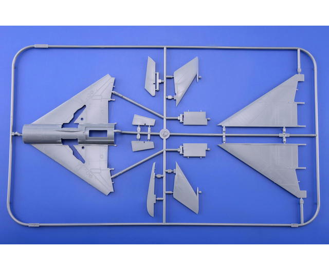 [EDUARD] MIKOYAN-GOUREVICH MiG-21 PF 1/48ème Réf 8236   15092610225910194413610572