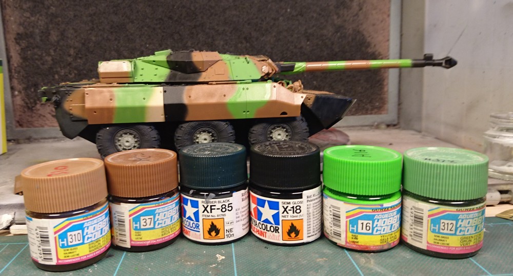 Test peinture Hataka "Modern French Army Paint Set" 15110602050219942713727483